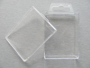 Plastová krabička s euro-závěsem 75x57x20mm